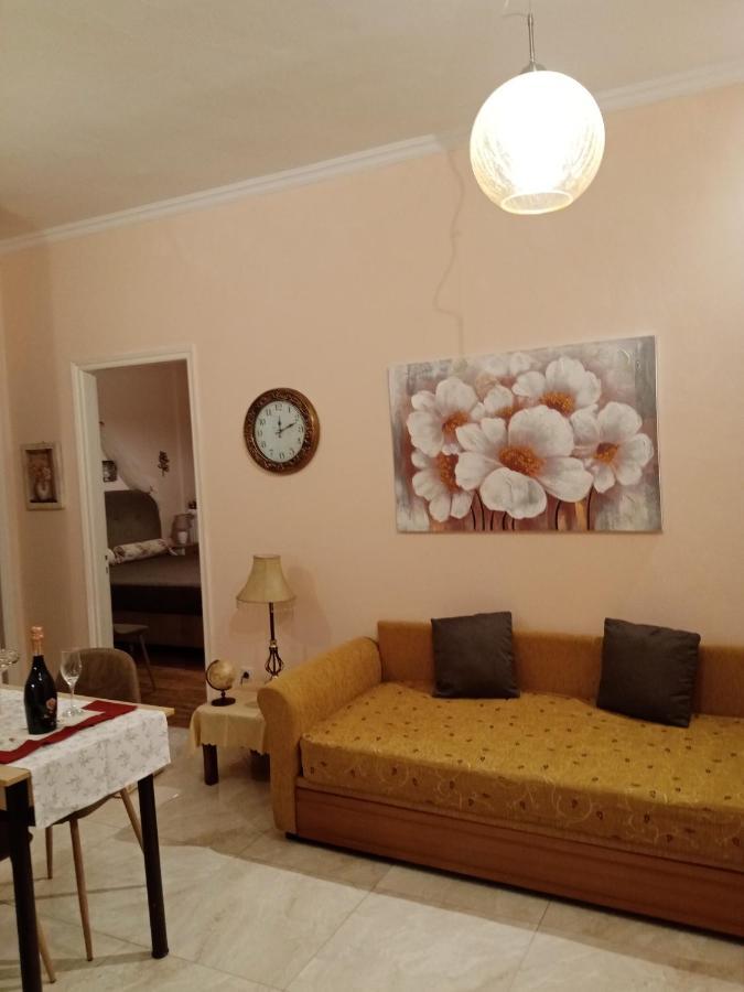 Apartment Ennie's Place